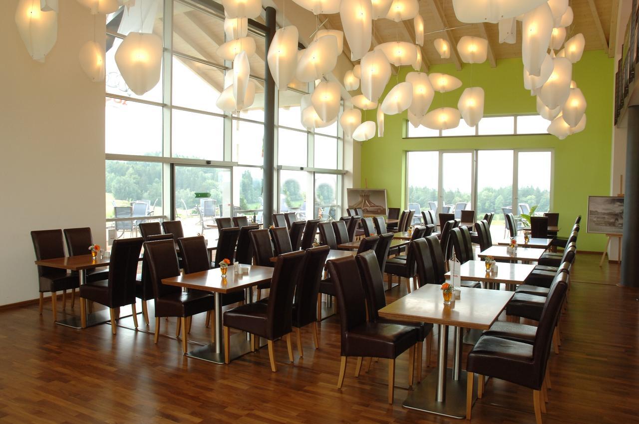 Hausboaty Ypsilon Golf Liberec Hotel Fojtka ภายนอก รูปภาพ